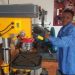Au Togo, Nadège Tchangaï propose aux éleveurs des couveuses solaires hybrides fabriquées localement