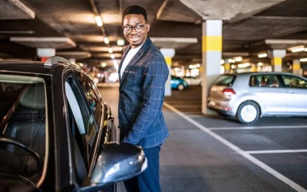 Au Nigeria, Parkwell assiste les automobilistes dans la recherche de place de parking