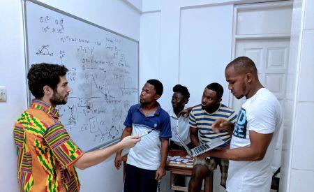 L’AIMS lance les candidatures pour ses bourses de master en mathématiques appliquées