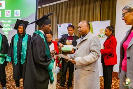 Madagascar lance une stratégie nationale de formation agricole et rurale sur 12 ans