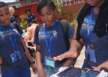 La Fondation WAAW propose des bourses aux femmes africaines dans les domaines STEM